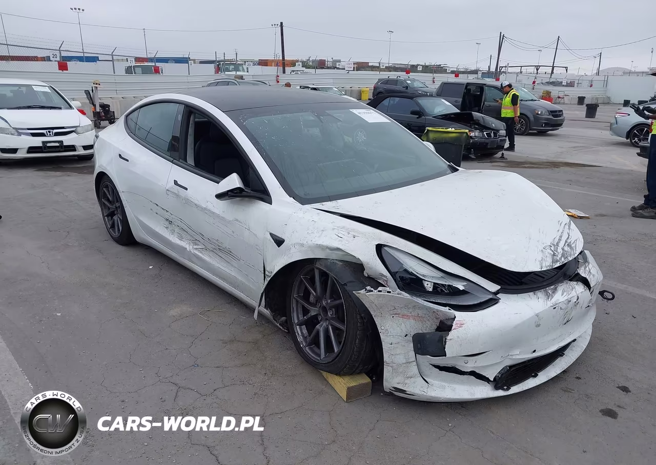 2021 Tesla Model 3 Standard Range Plus Rear-Wheel Drive – zdjęcie 1 z 17