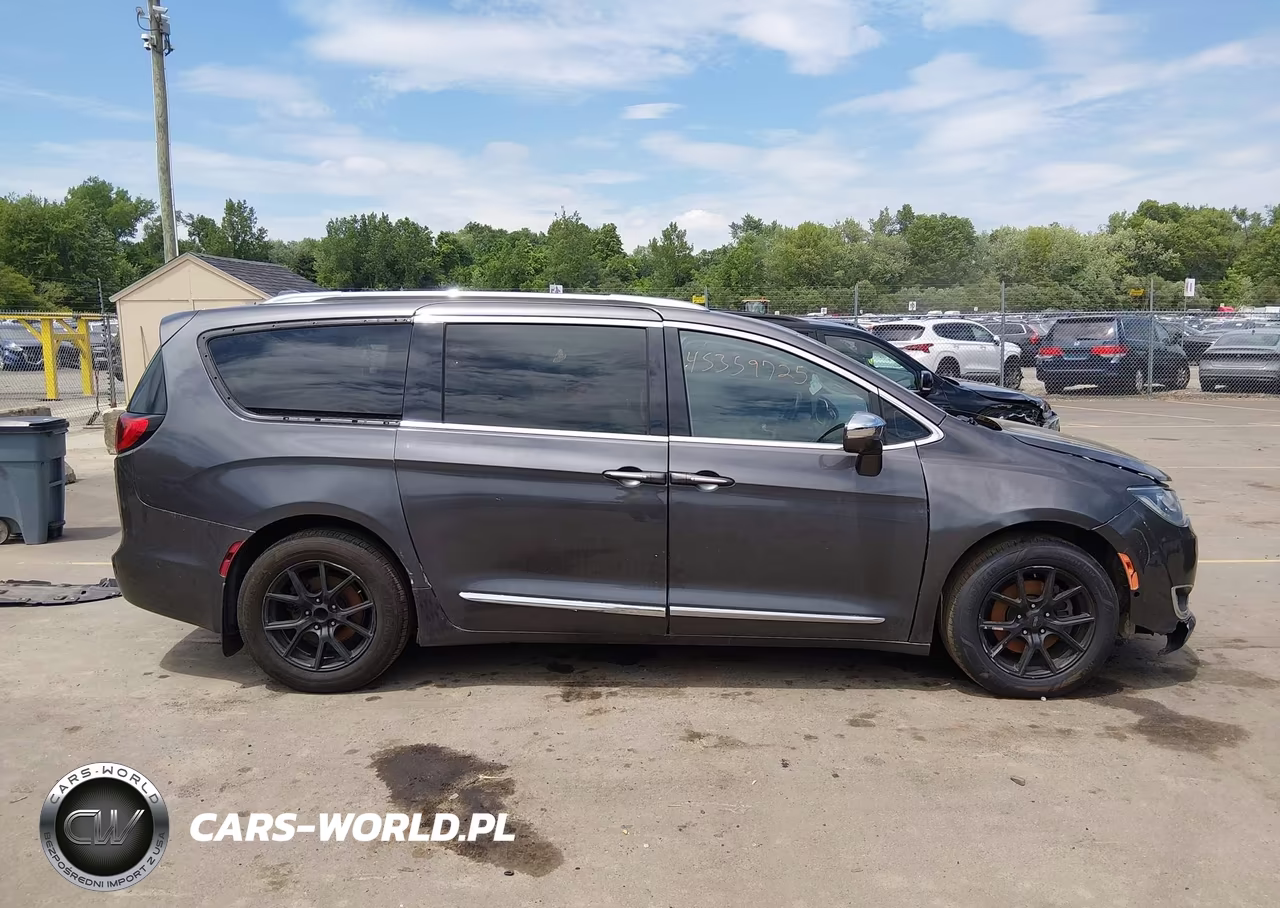 2017 Chrysler Pacifica Limited VIN:2C4RC1GG6HR545323 - 14