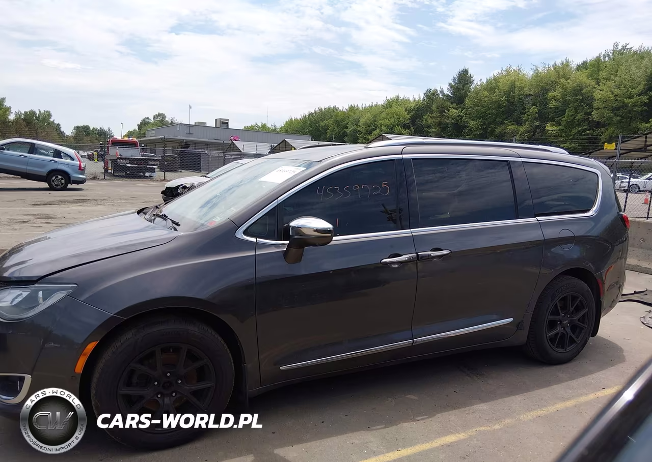 2017 Chrysler Pacifica Limited VIN:2C4RC1GG6HR545323 - 15