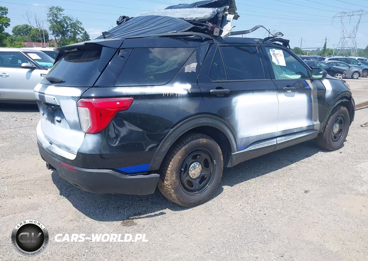 2023 Ford Police Interceptor Utility VIN:1FM5K8AB7PGB84798 - 4