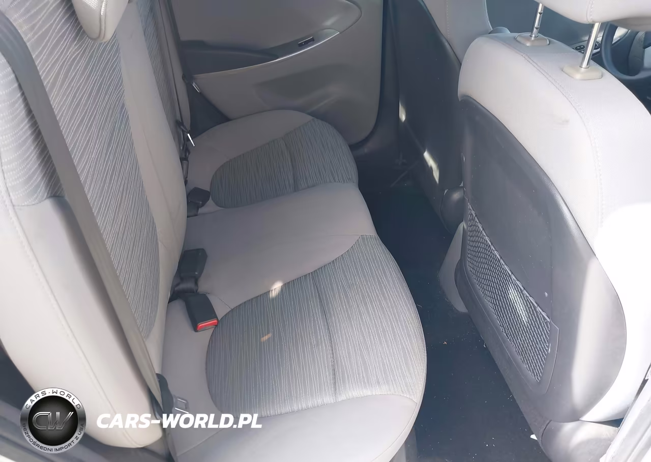 2017 Hyundai Accent Se VIN:KMHCT4AE4HU320623 - 8