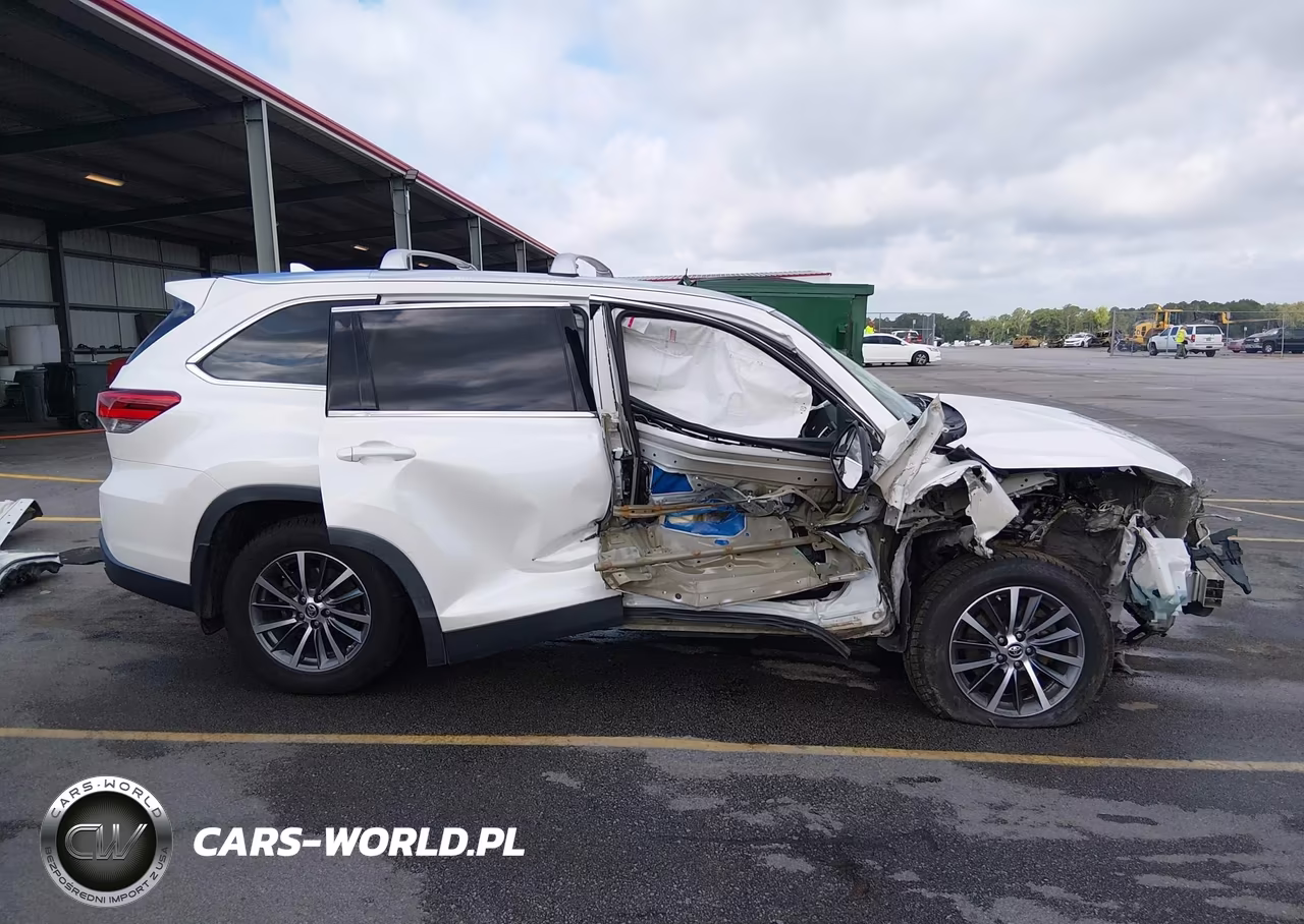 2019 Toyota Highlander Xle VIN:5TDJZRFH7KS618783 - 14