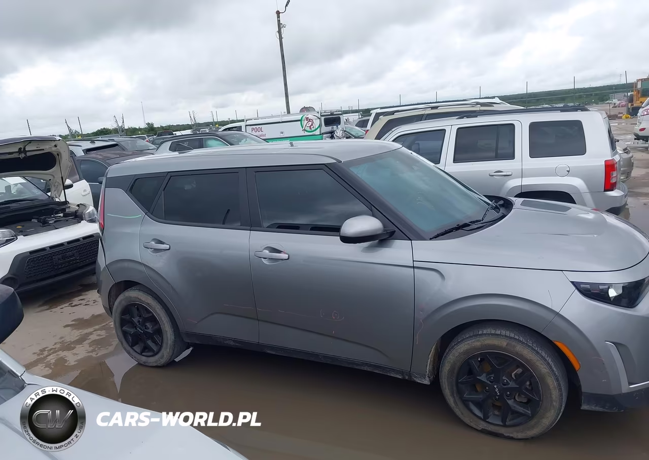 2024 Kia Soul Lx VIN:KNDJ23AU3R7915883 - 13