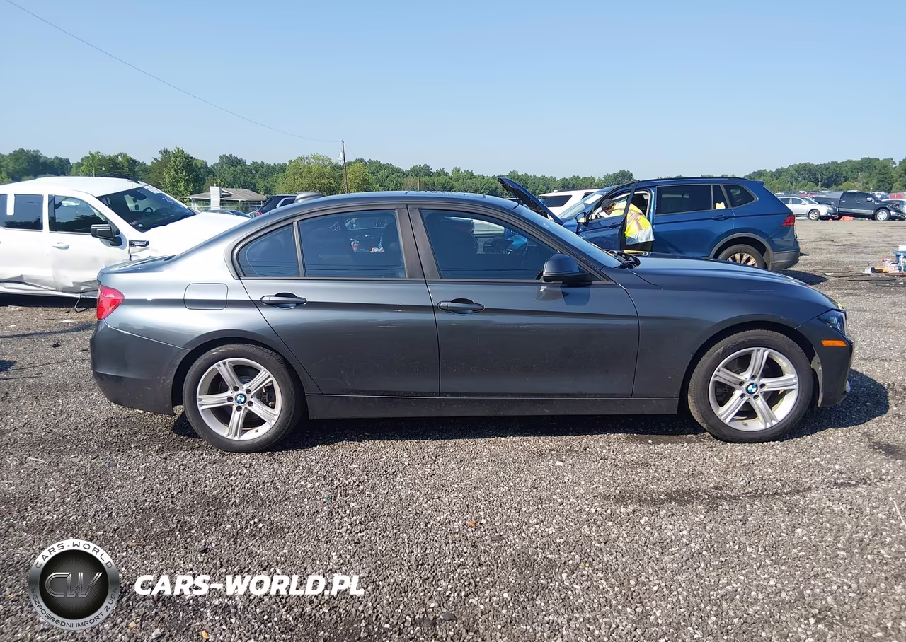 2013 BMW 328I VIN:WBA3A5G5XDNP20288 - 14