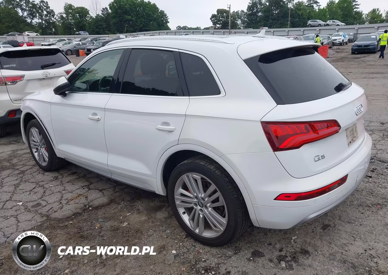 2018 Audi Q5 2.0T Premium-2.0T Tech Premium VIN:WA1CNBFY1J2089424 - 3
