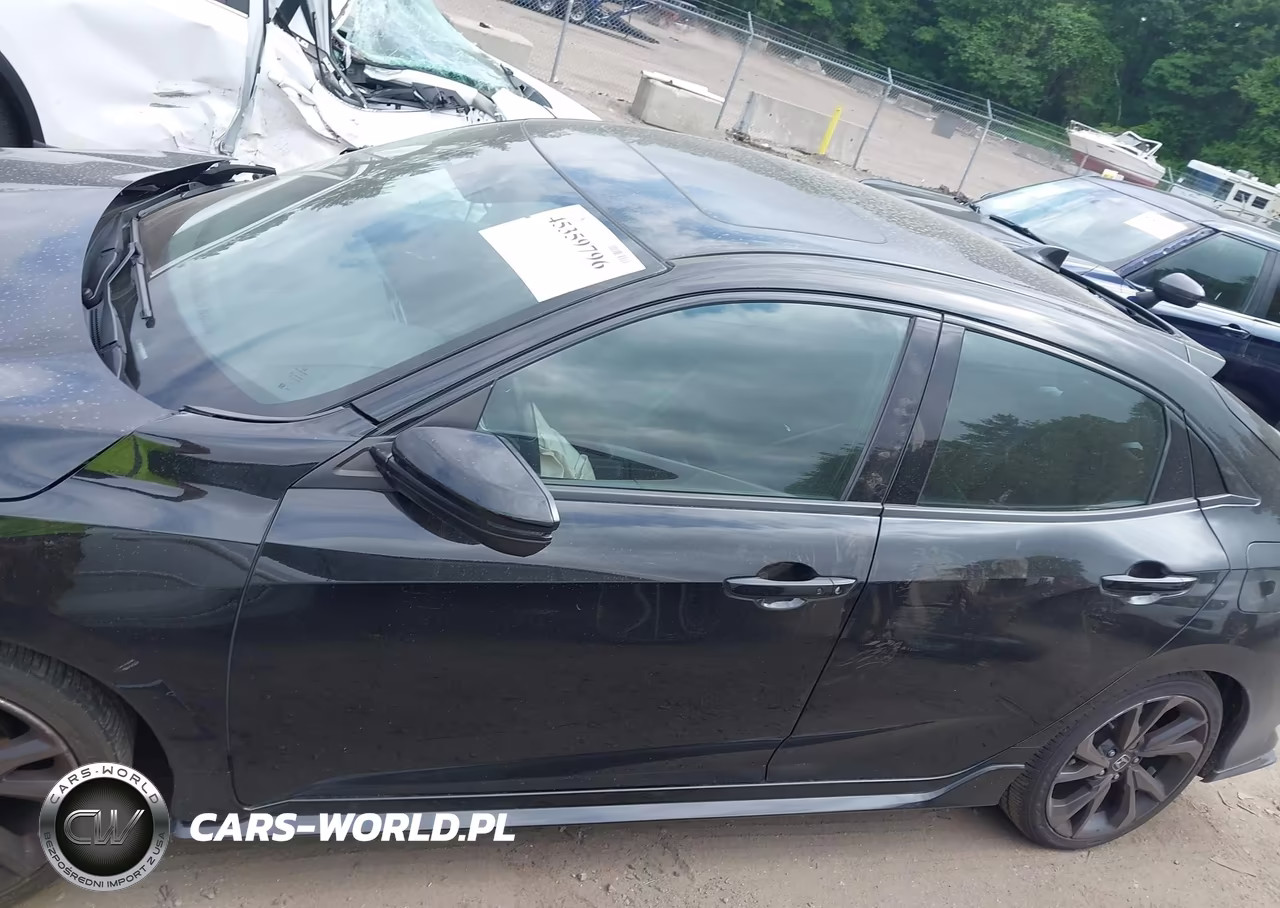 2018 Honda Civic Sport Touring VIN:SHHFK7H94JU425755 - 14