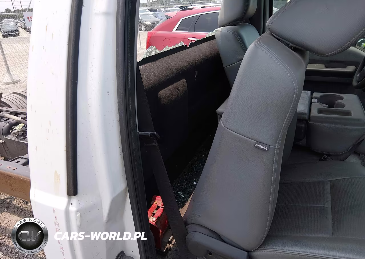 2012 Ford F-550 Chassis Xl VIN:1FDUF5GT8CEA34087 - 7