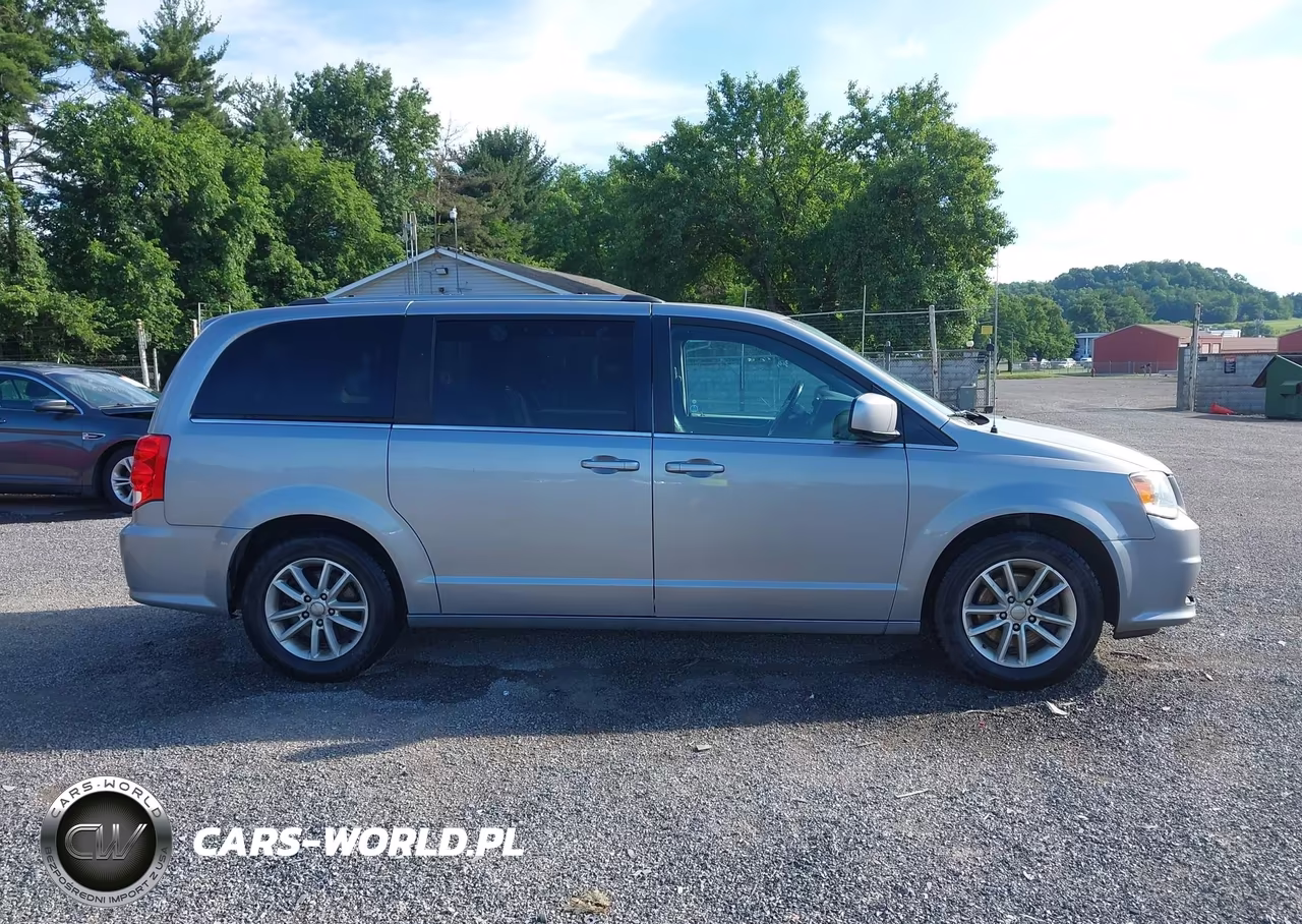 2019 Dodge Grand Caravan Sxt VIN:2C4RDGCG5KR520149 - 13