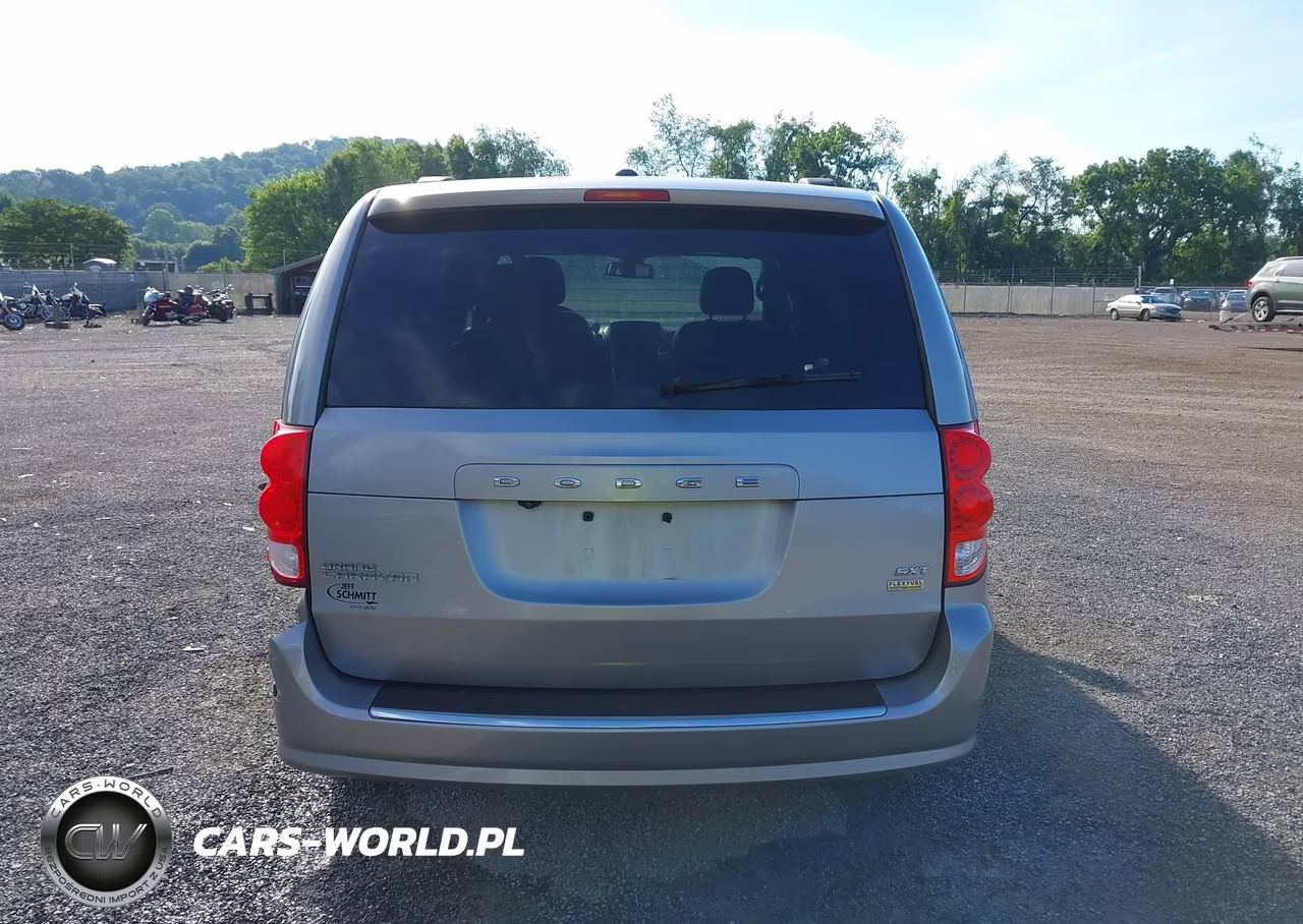 2019 Dodge Grand Caravan Sxt VIN:2C4RDGCG5KR520149 - 16
