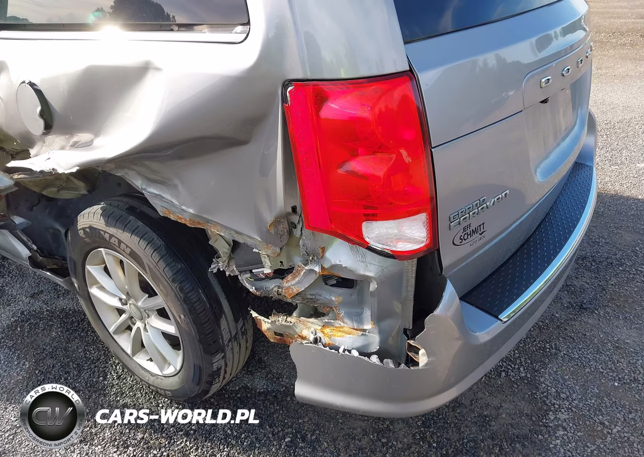 2019 Dodge Grand Caravan Sxt VIN:2C4RDGCG5KR520149 - 18