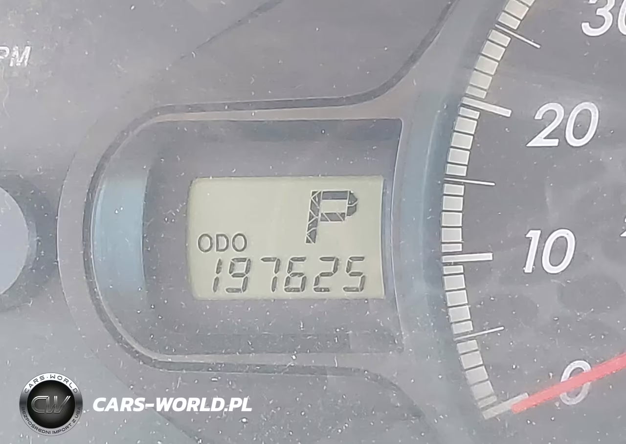 2011 Toyota Sienna Le V6 VIN:5TDKK3DC7BS024000 - 15