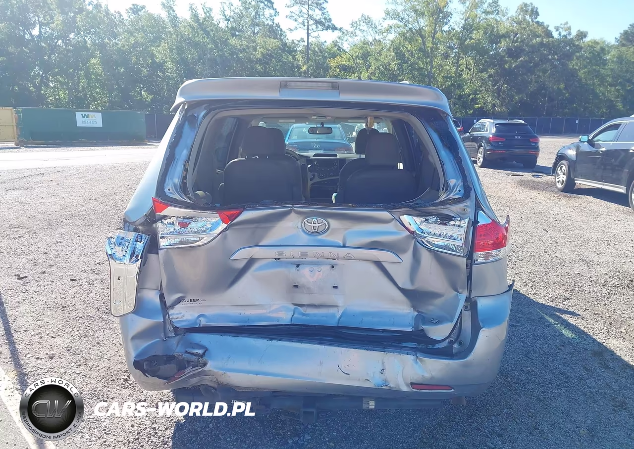 2011 Toyota Sienna Le V6 VIN:5TDKK3DC7BS024000 - 6