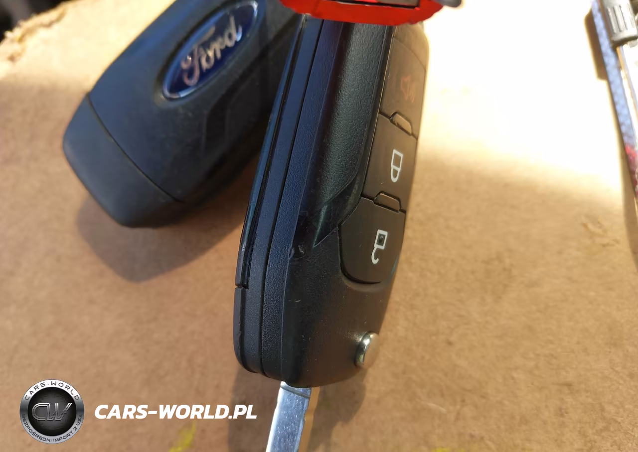 2021 Ford Escape S VIN:1FMCU0F65MUA11163 - 11