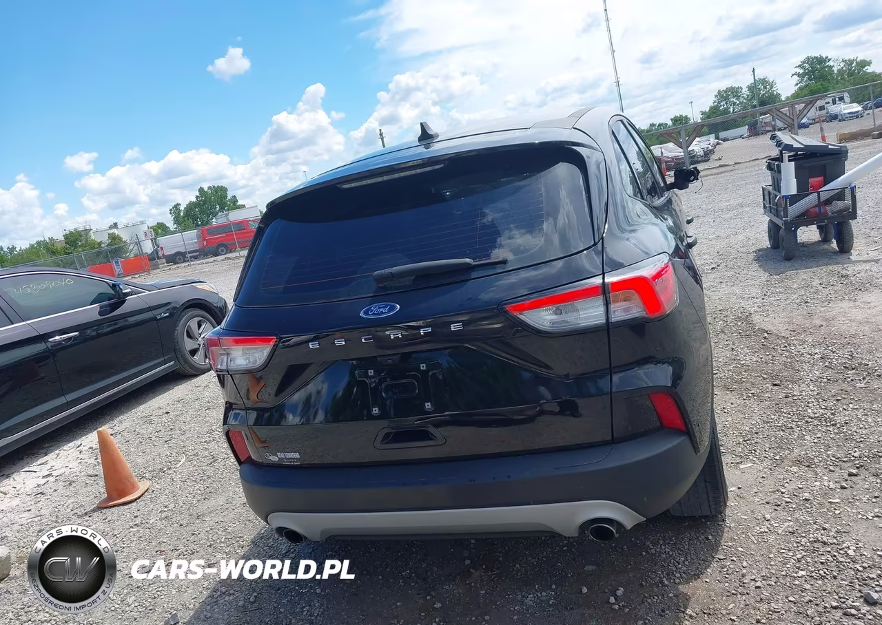 2021 Ford Escape S VIN:1FMCU0F65MUA11163 - 16