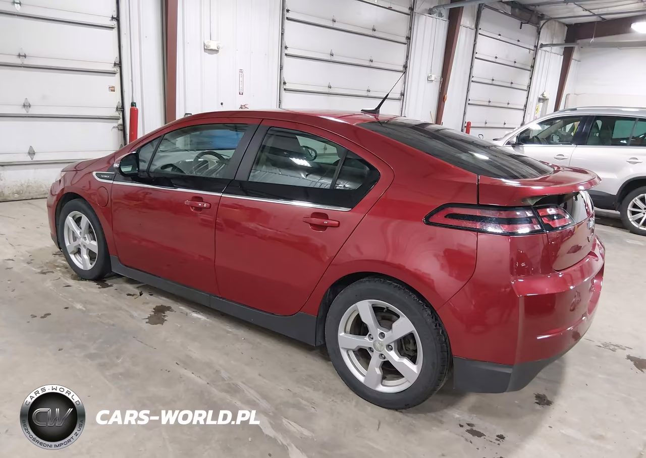 2014 Chevrolet Volt VIN:1G1RB6E47EU155847 - 3