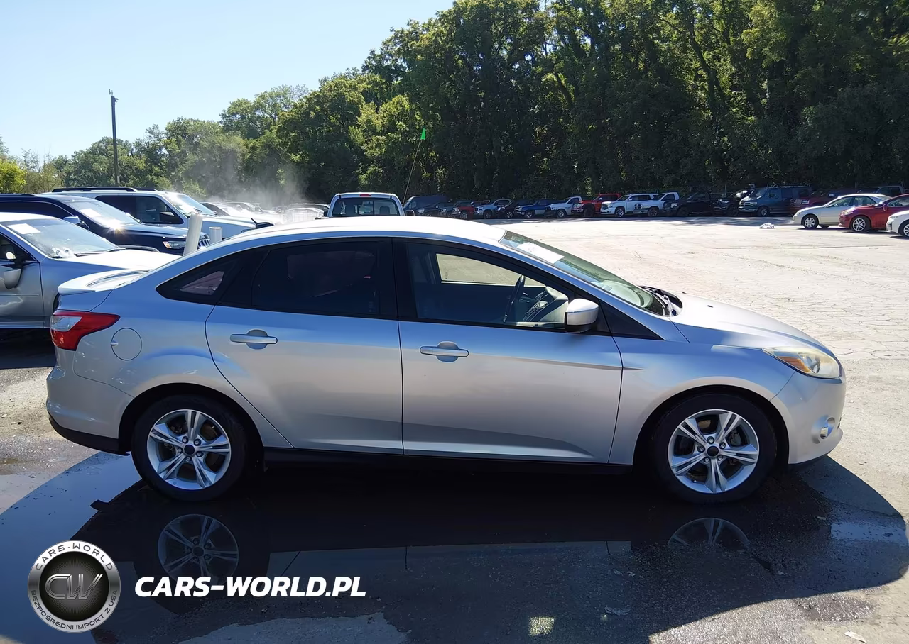 2012 Ford Focus Se VIN:1FAHP3F26CL130754 - 13