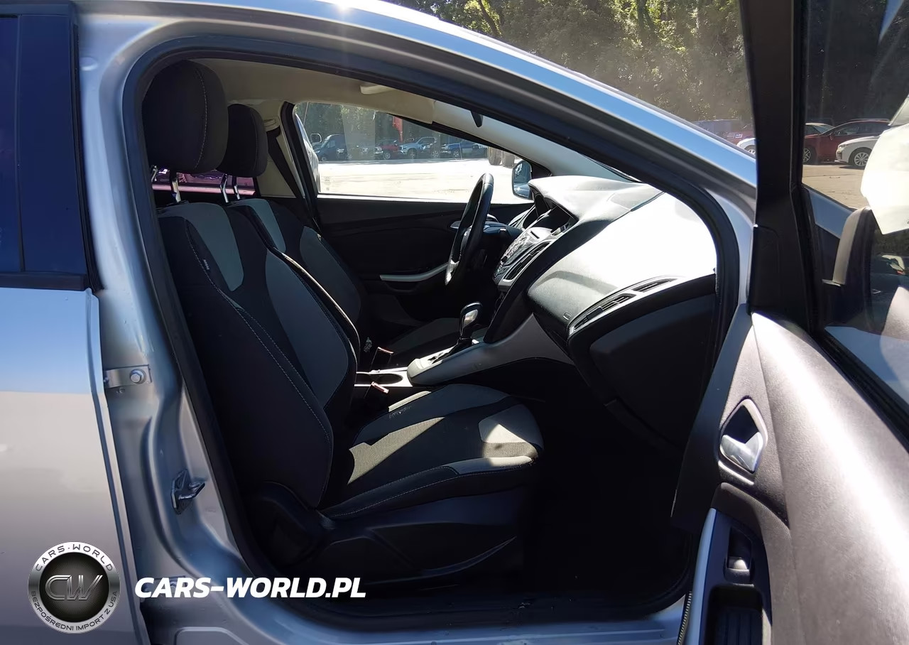 2012 Ford Focus Se VIN:1FAHP3F26CL130754 - 5