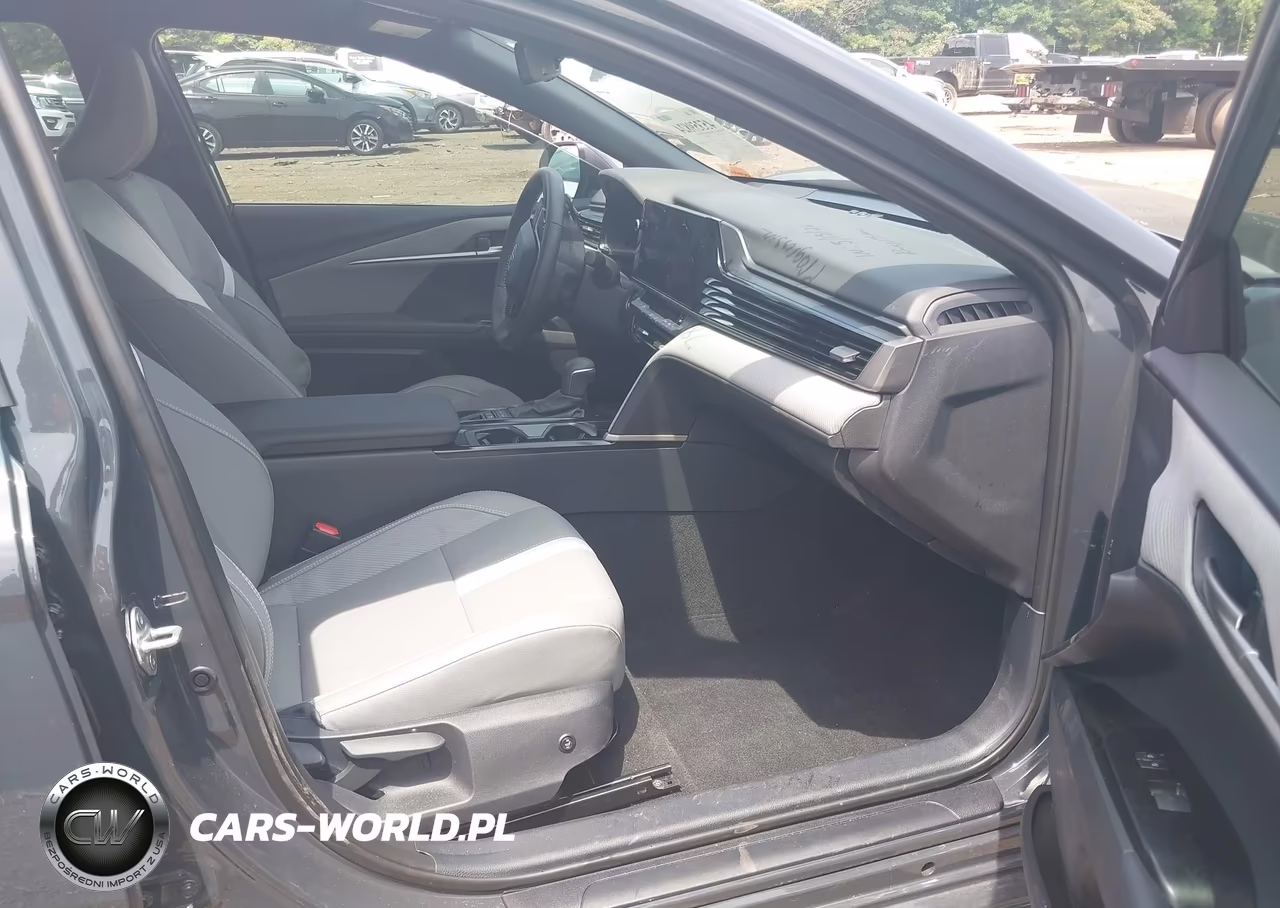 2025 Toyota Camry Se VIN:4T1DAACKXSU546927 - 5