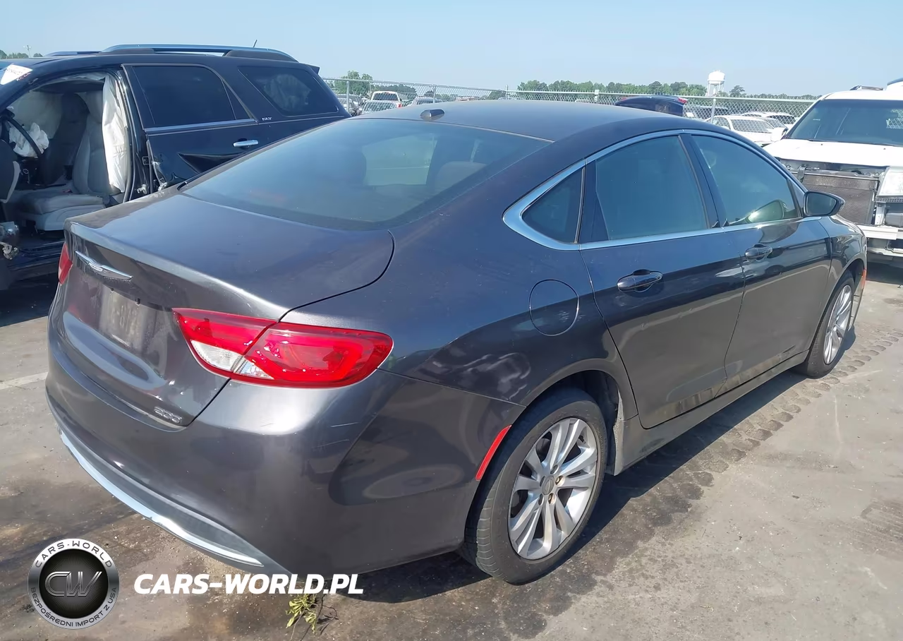 2016 Chrysler 200 Limited VIN:1C3CCCAB5GN117385 - 4