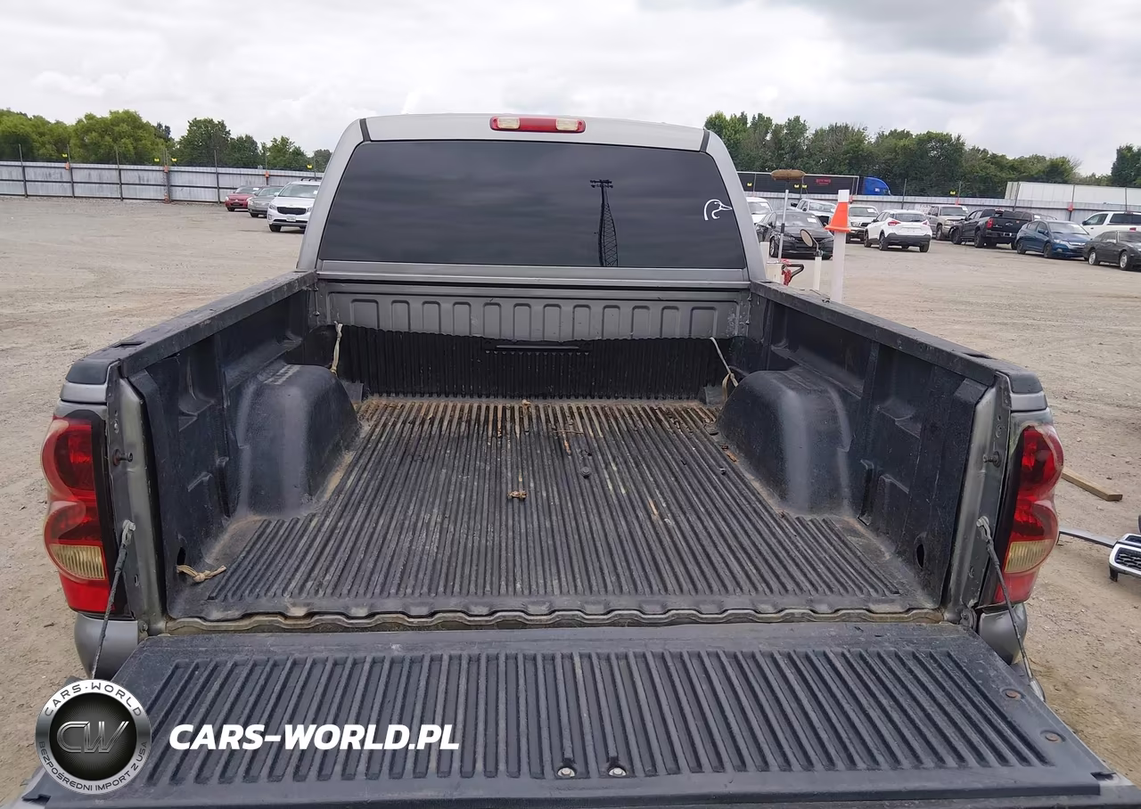 2007 Chevrolet Silverado 1500 Classic Ls VIN:2GCEC13V371161029 - 18