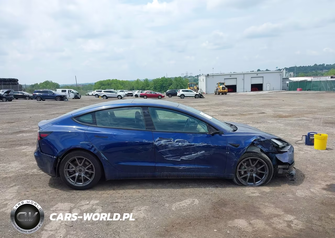 2022 Tesla Model 3 Long Range Dual Motor All-Wheel Drive VIN:5YJ3E1EB6NF103432 - 11