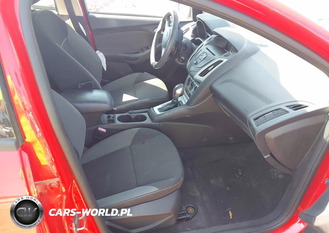 2013 Ford Focus Se VIN:1FADP3K21DL338496 - 5