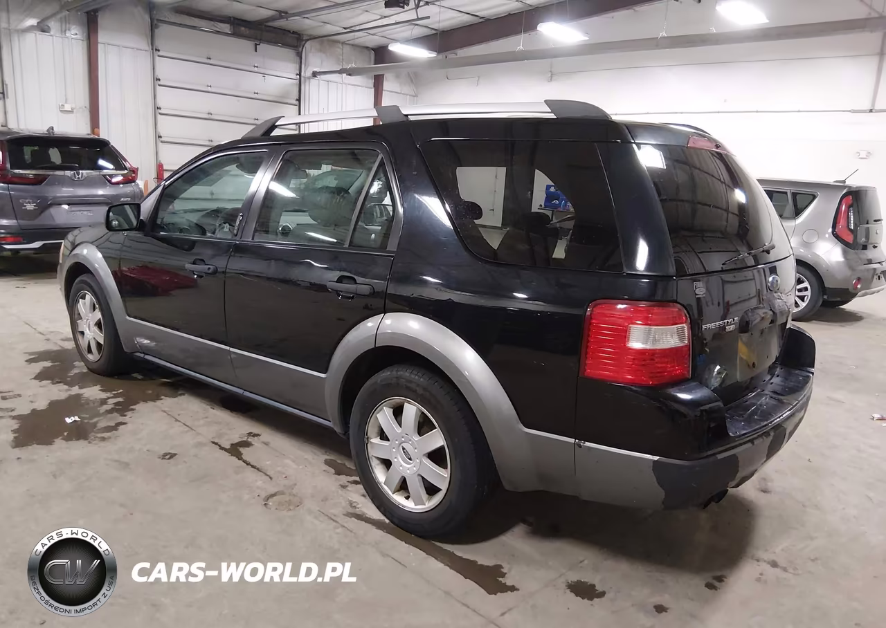 2005 Ford Freestyle Se VIN:1FMZK04115GA65633 - 3