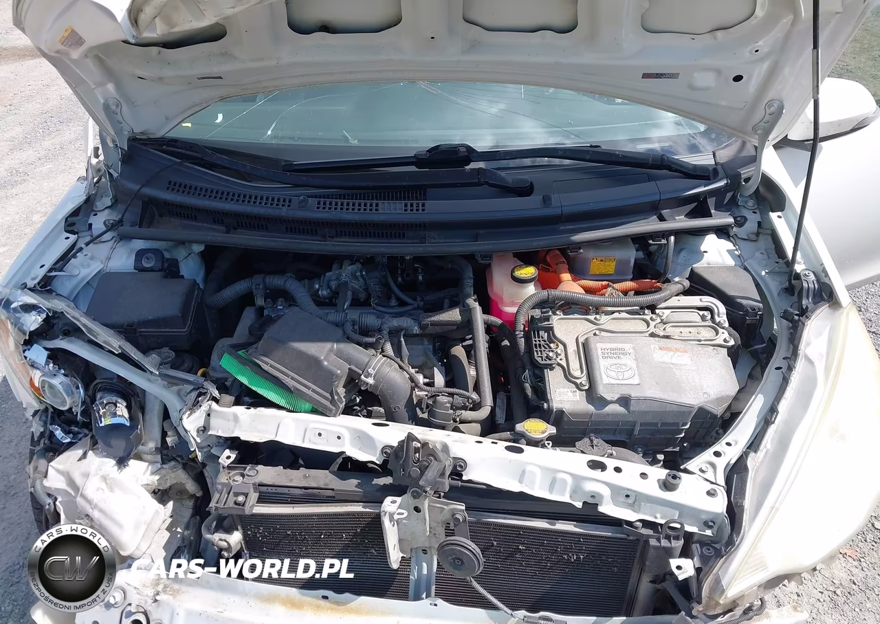 2012 Toyota Prius C One VIN:JTDKDTB32C1512959 - 10