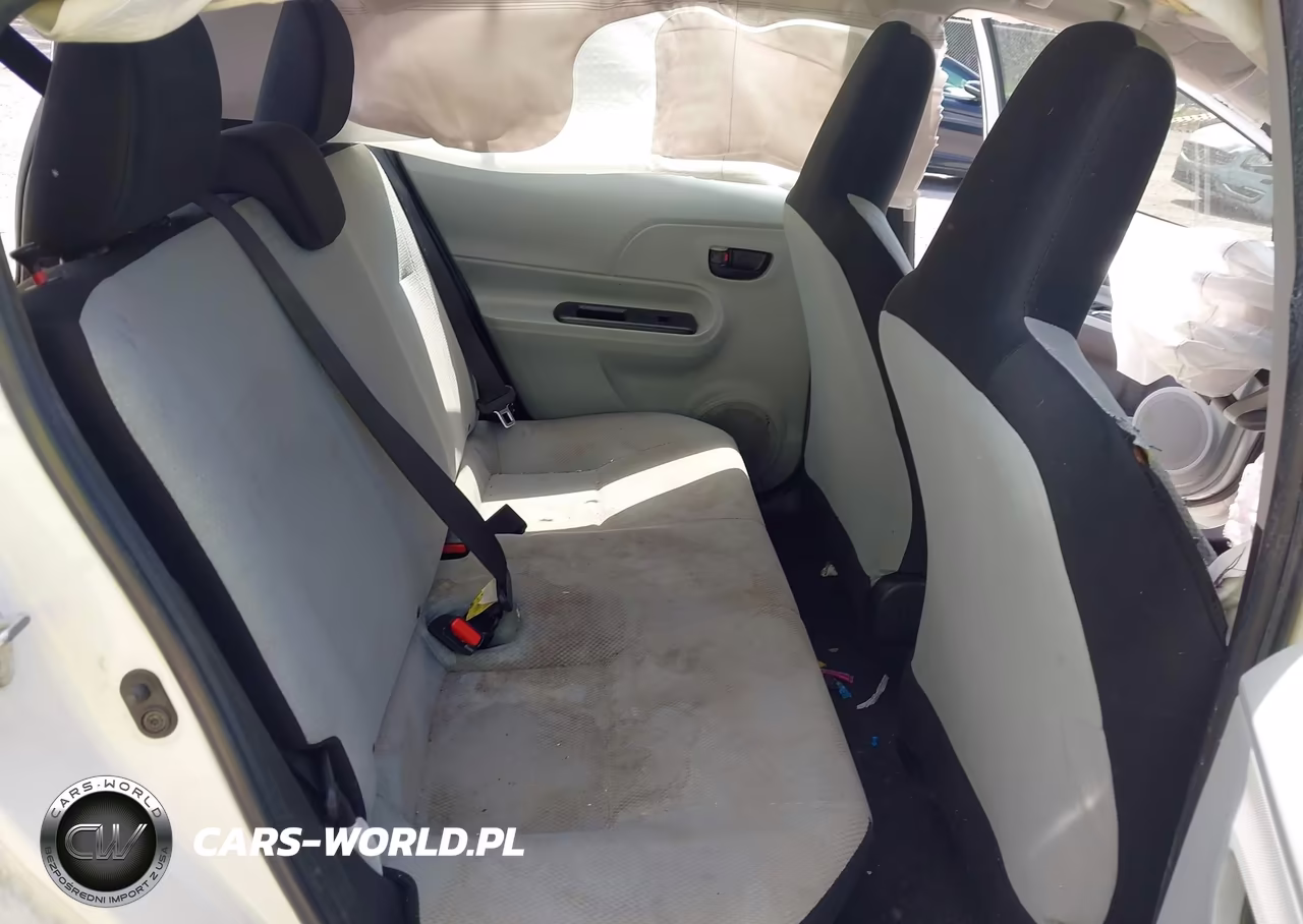 2012 Toyota Prius C One VIN:JTDKDTB32C1512959 - 8