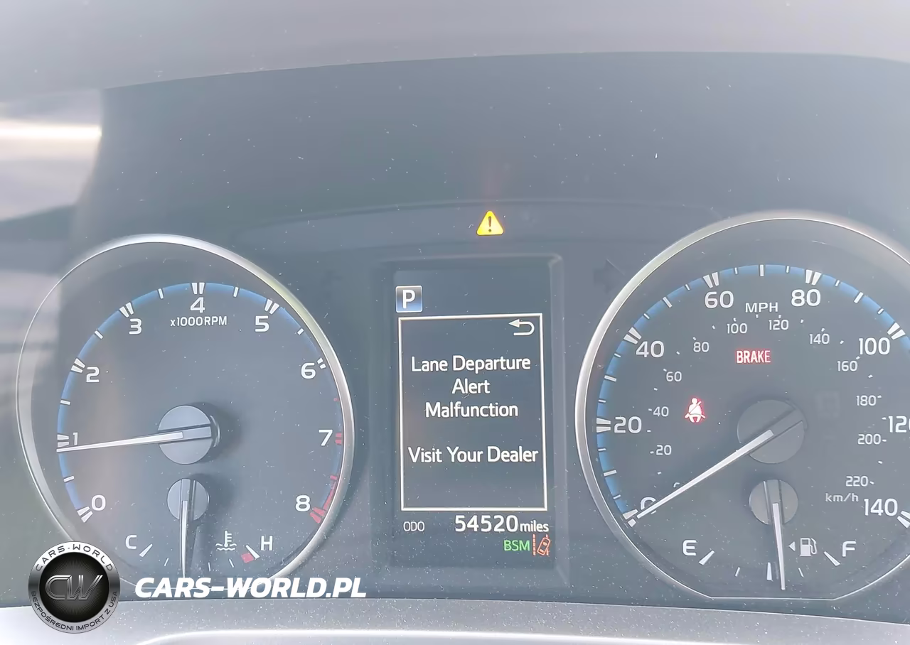 2018 Toyota Rav4 Xle VIN:JTMWFREVXJD132338 - 16