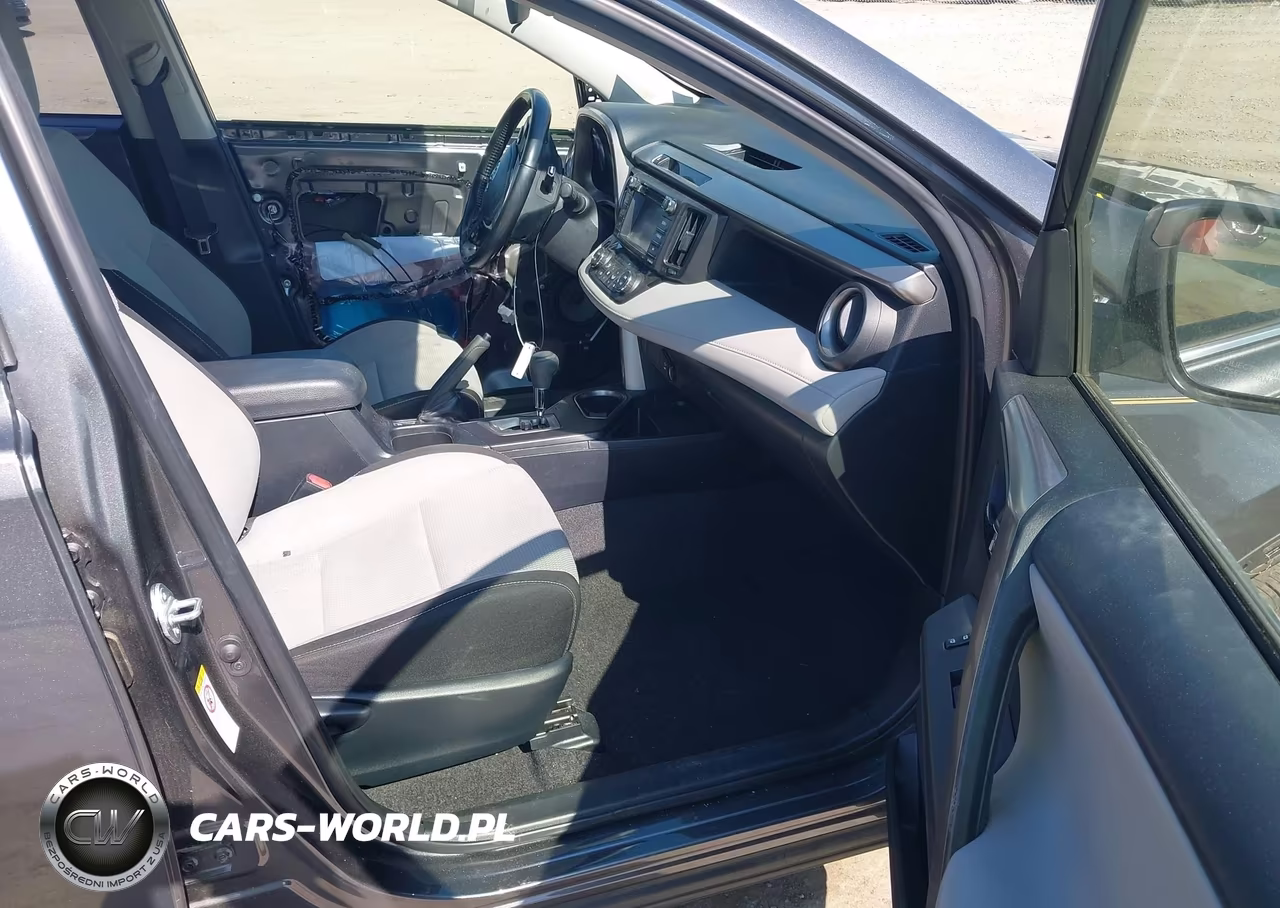 2018 Toyota Rav4 Xle VIN:JTMWFREVXJD132338 - 5