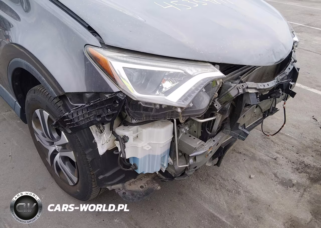 2018 Toyota Rav4 Le VIN:2T3ZFREV5JW460590 - 18