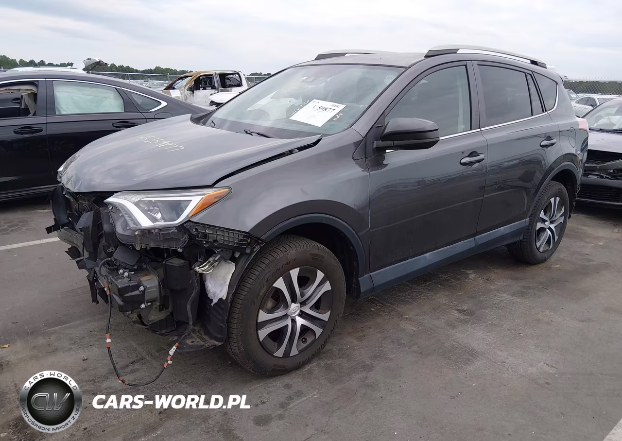 2018 Toyota Rav4 Le VIN:2T3ZFREV5JW460590 - 2