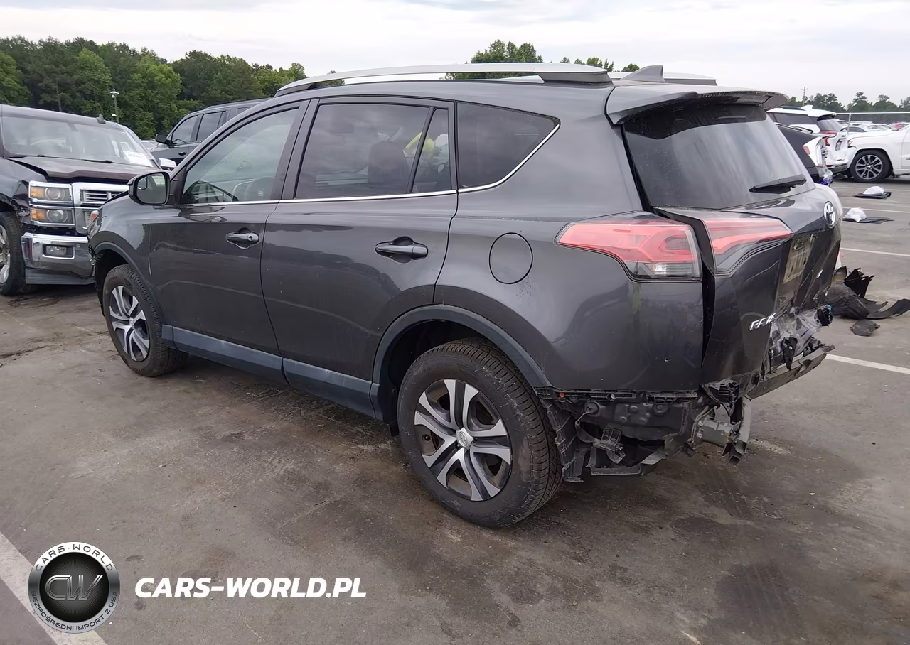 2018 Toyota Rav4 Le VIN:2T3ZFREV5JW460590 - 3