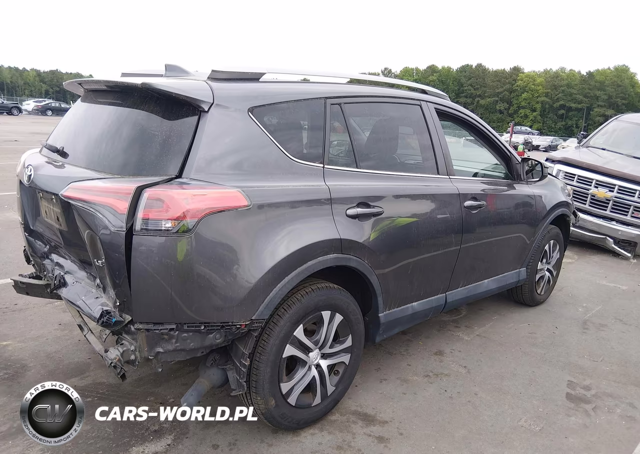 2018 Toyota Rav4 Le VIN:2T3ZFREV5JW460590 - 4