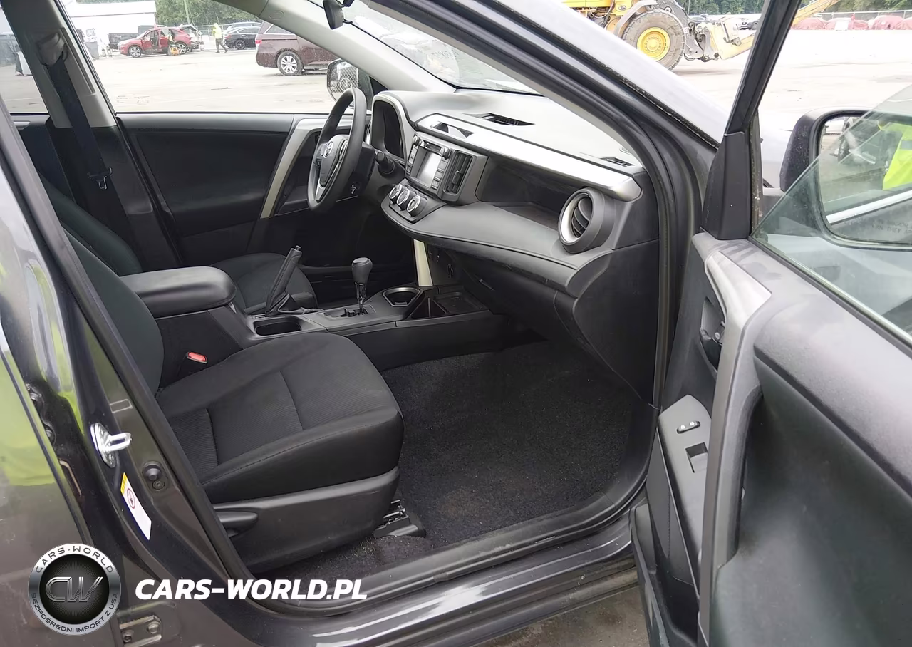 2018 Toyota Rav4 Le VIN:2T3ZFREV5JW460590 - 5