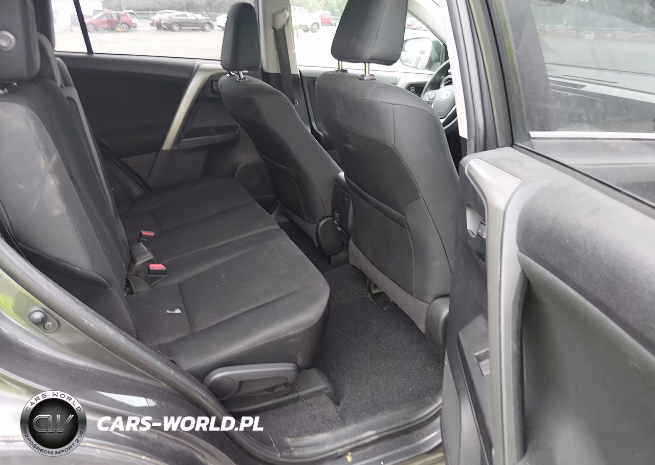 2018 Toyota Rav4 Le VIN:2T3ZFREV5JW460590 - 8