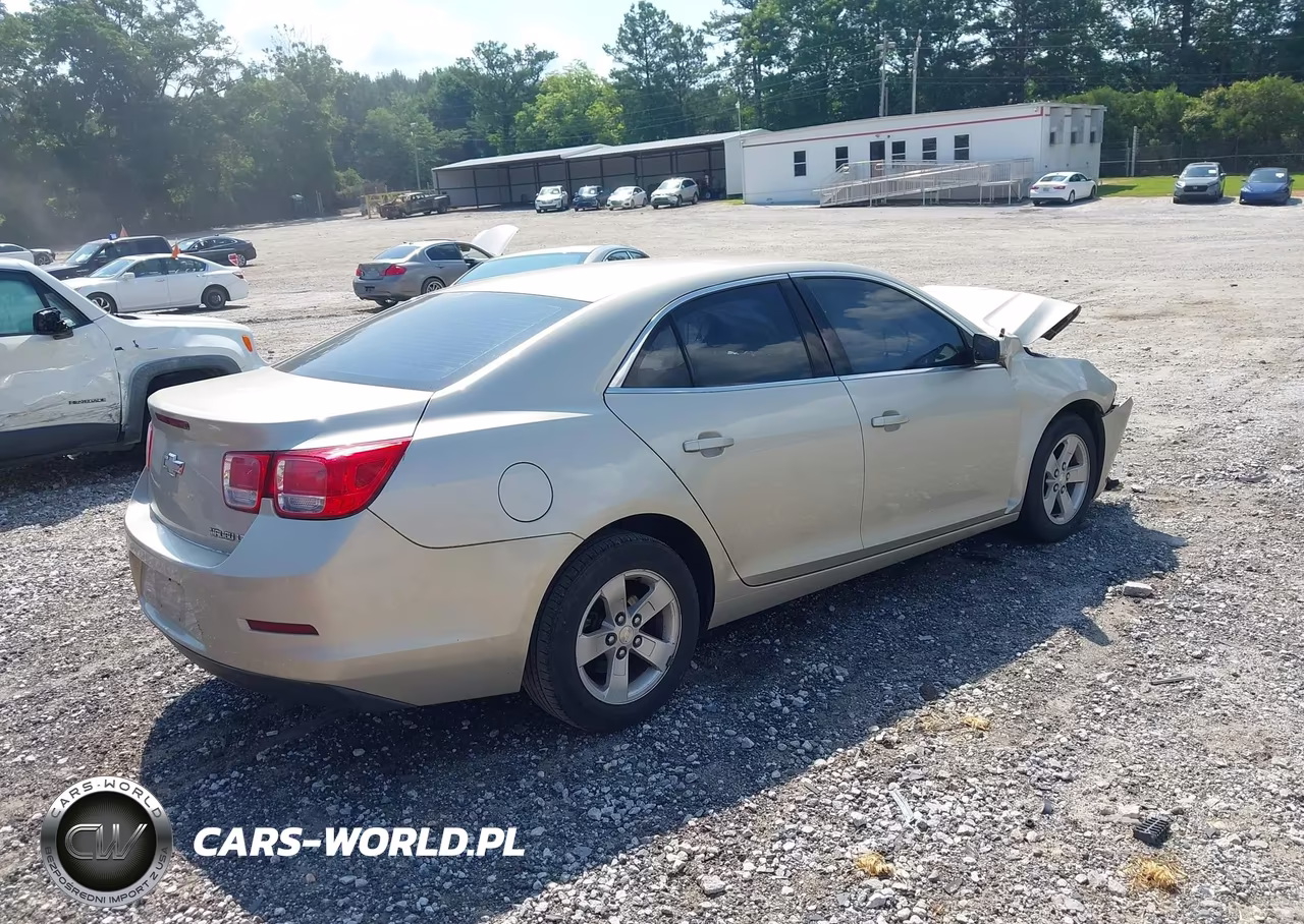 2013 Chevrolet Malibu 1Lt VIN:1G11C5SAXDF221616 - 4