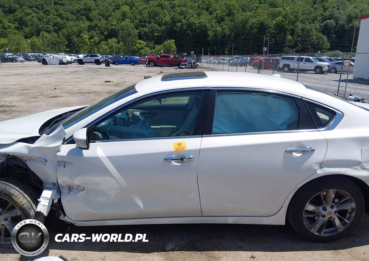 2015 Nissan Altima 2.5 Sv VIN:1N4AL3AP5FC493597 - 13