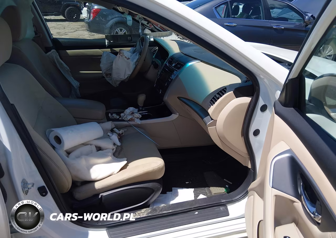2015 Nissan Altima 2.5 Sv VIN:1N4AL3AP5FC493597 - 5