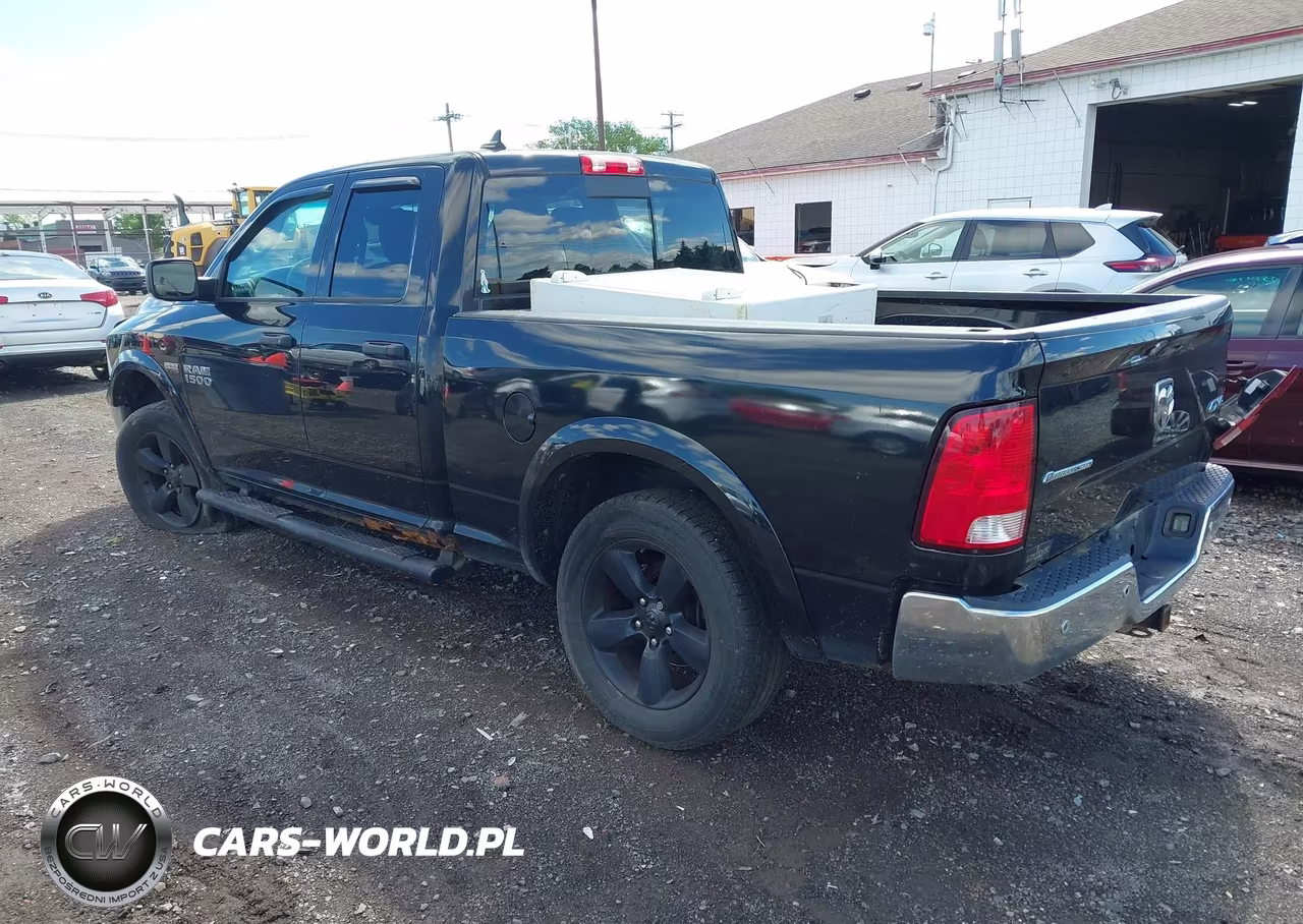 2015 Ram 1500 Outdoorsman VIN:1C6RR7GT1FS628403 - 3