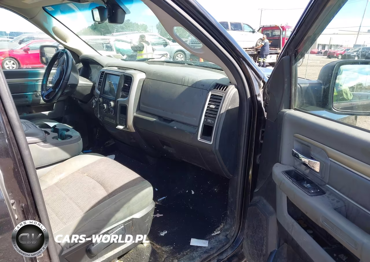 2015 Ram 1500 Outdoorsman VIN:1C6RR7GT1FS628403 - 5