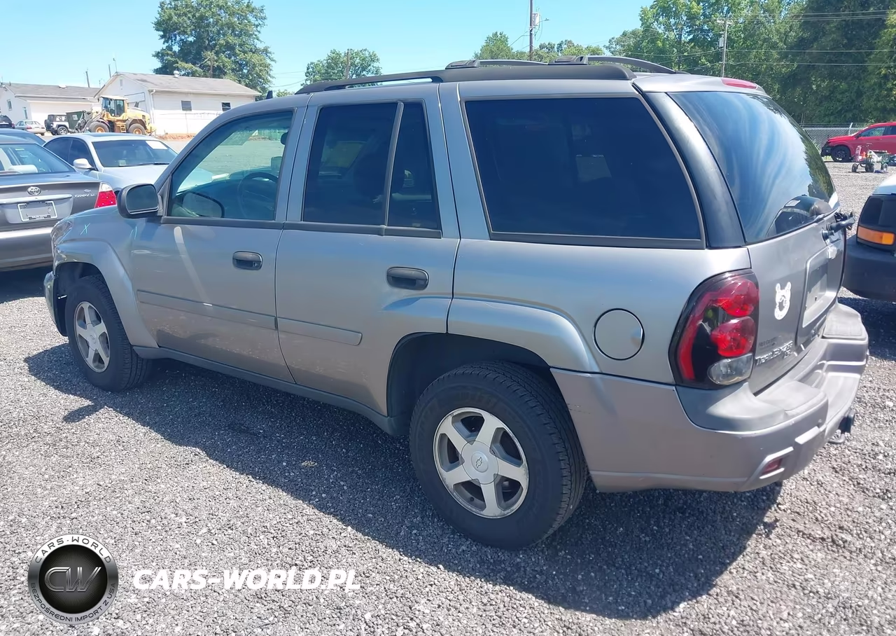 2006 Chevrolet Trailblazer Ls VIN:1GNDS13S462235830 - 3