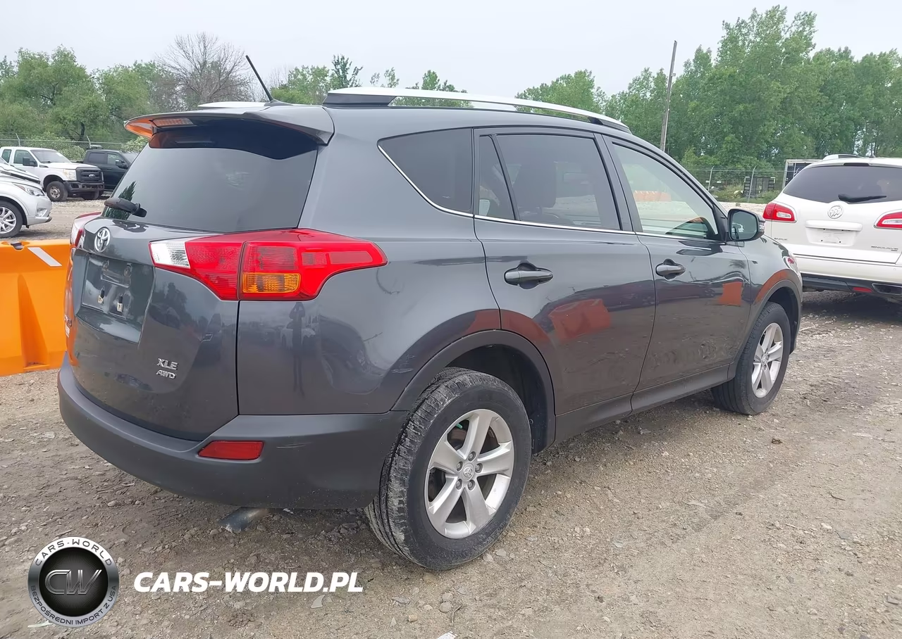 2014 Toyota Rav4 Xle VIN:JTMRFREV7ED049436 - 4