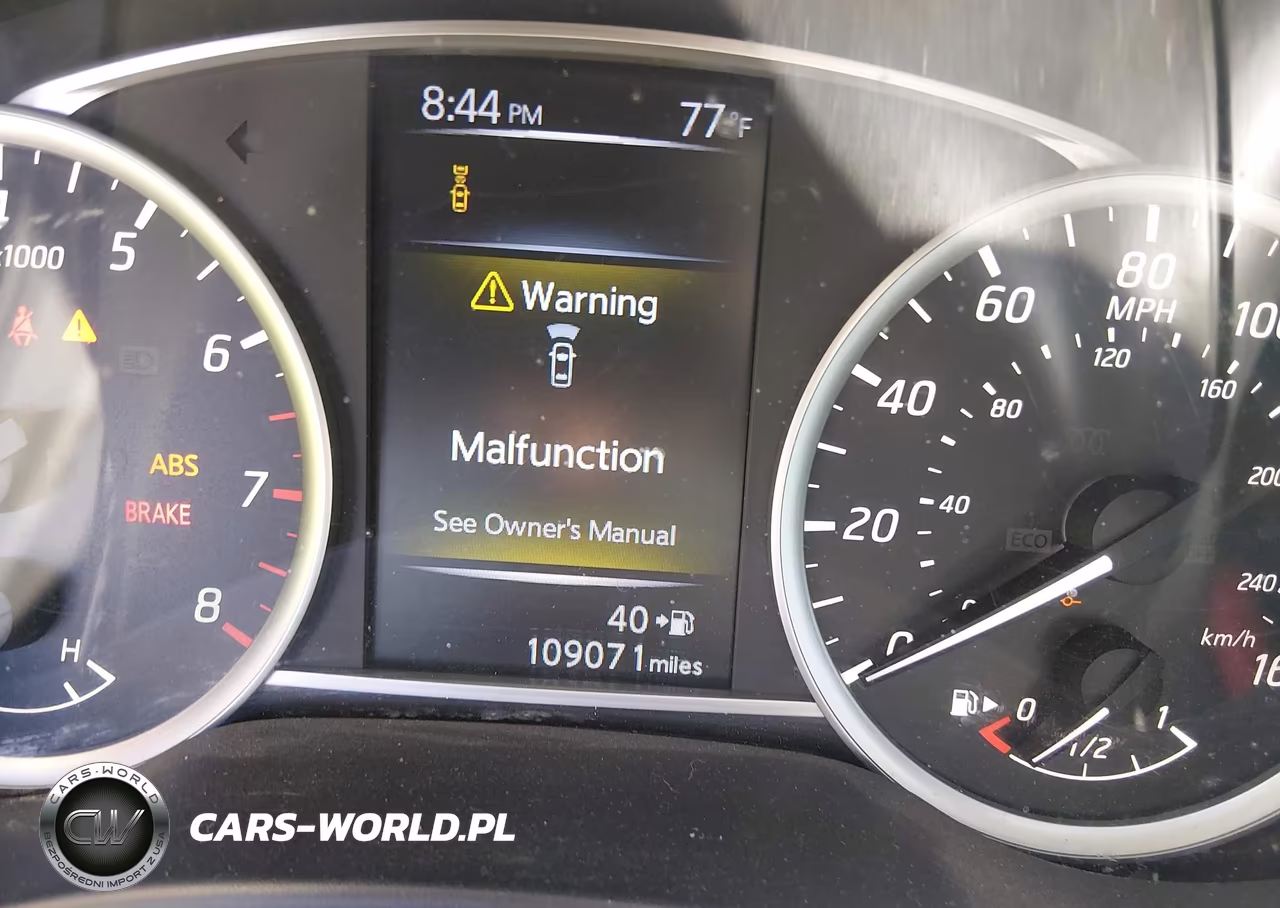 2018 Nissan Sentra Sr VIN:3N1AB7AP0JY245295 - 7