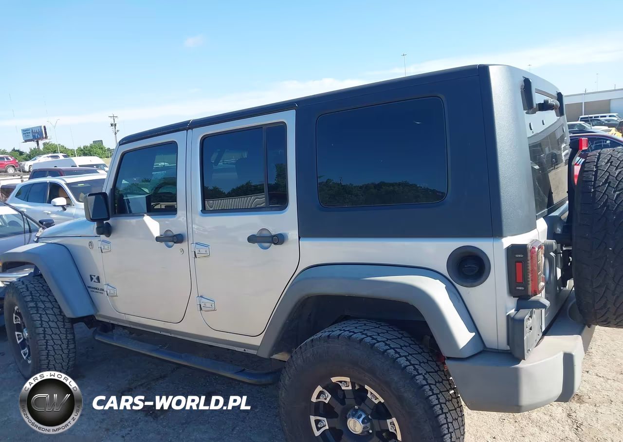 2009 Jeep Wrangler Unlimited X VIN:1J4GA39189L768243 - 15