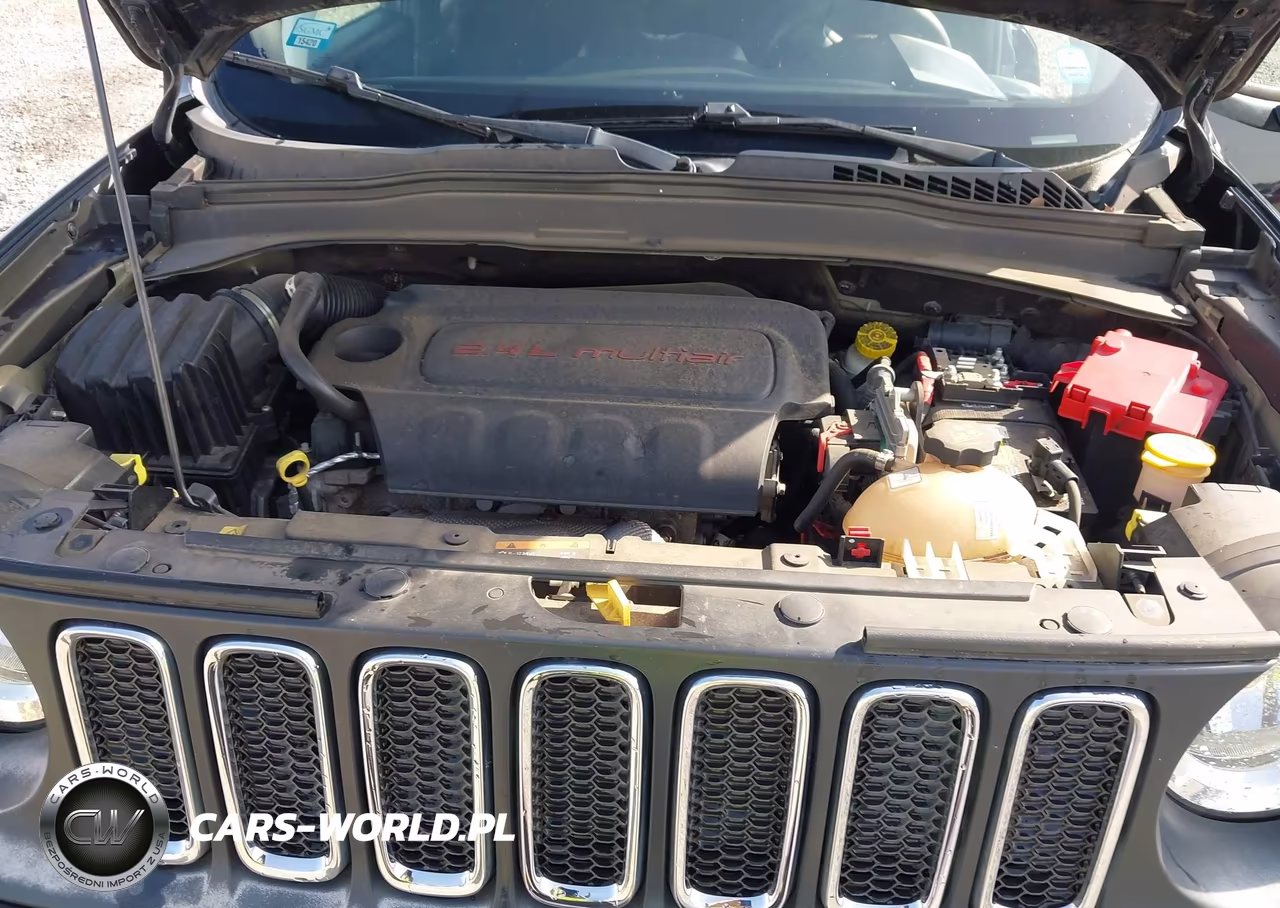 2018 Jeep Renegade Latitude 4X4 VIN:ZACCJBBB8JPH66042 - 10