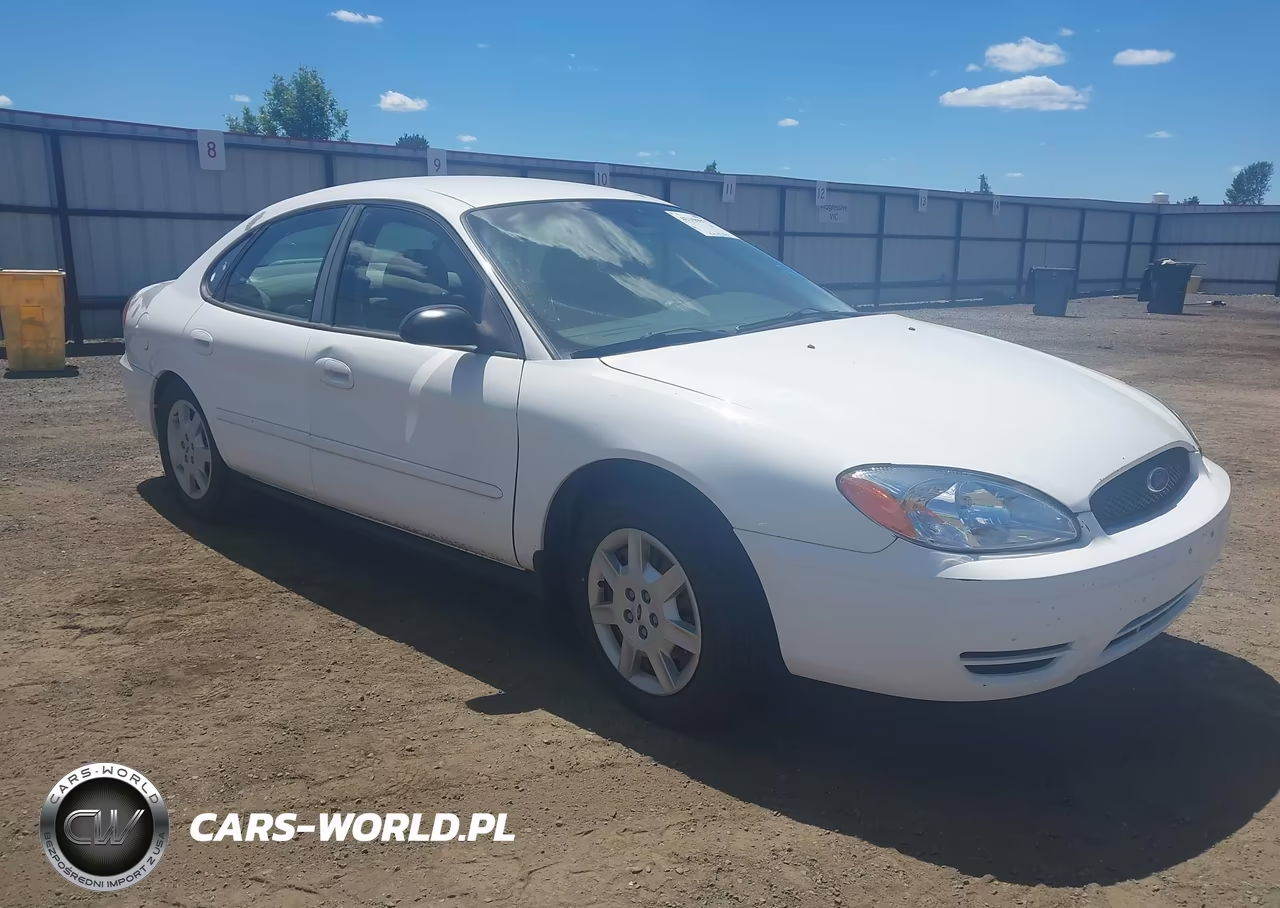 2004 Ford Taurus Se