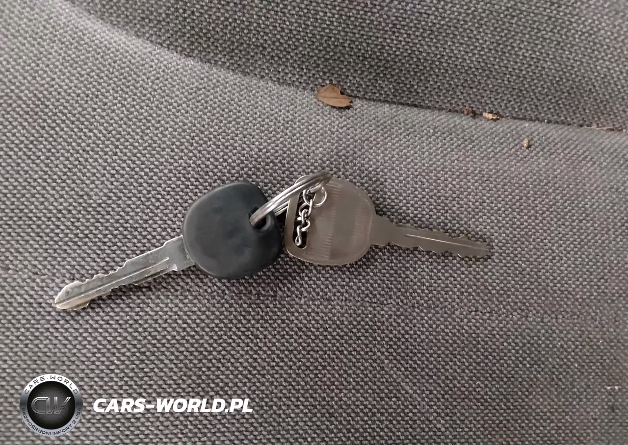 2004 Chevrolet Classic VIN:1G1ND52FX4M649983 - 11