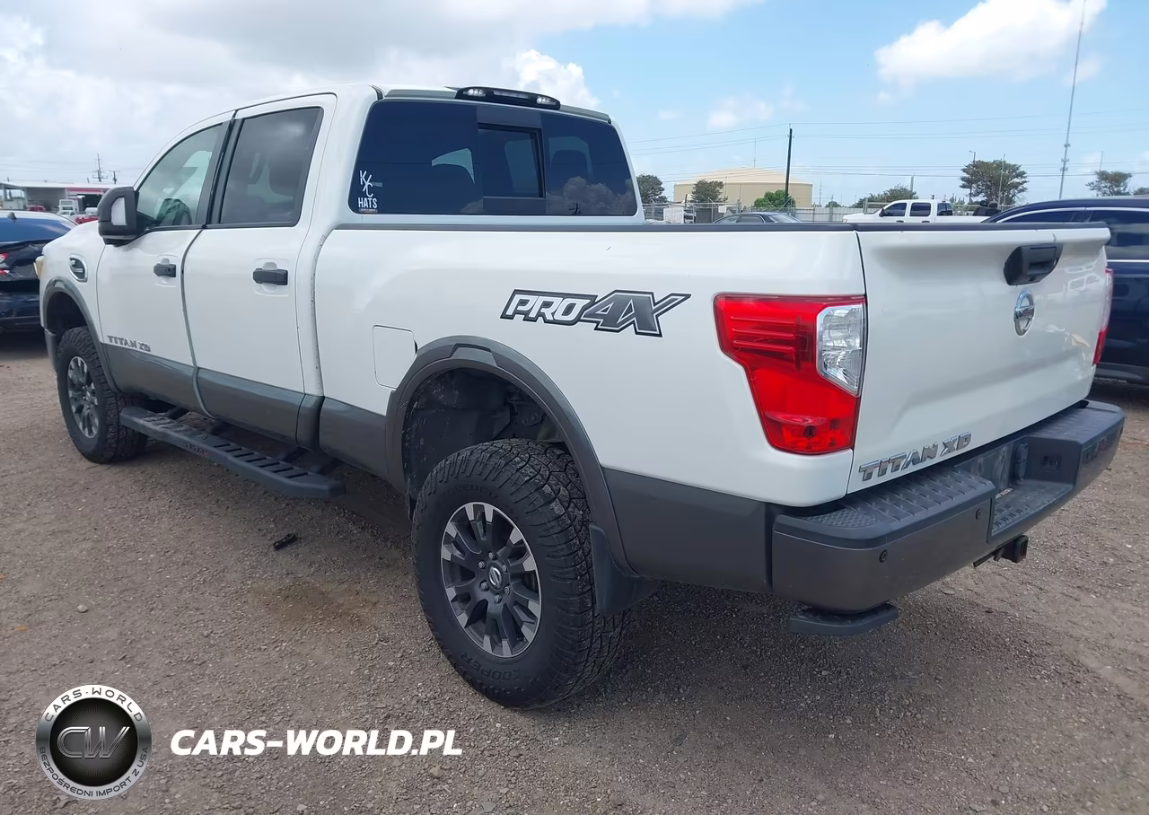 2017 Nissan Titan Xd Pro-4X Diesel VIN:1N6BA1F47HN536879 - 3
